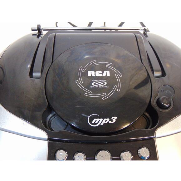 RCA Twin Bass RCD1598 Portable Boombox FM/AM/CD/MP3 Stereo Radio TESTED AUX IN - Picture 7 of 12
